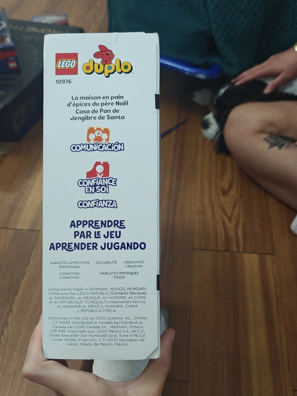 Lego Duplo Santa's Gingerbread House Set 10976 Retired set